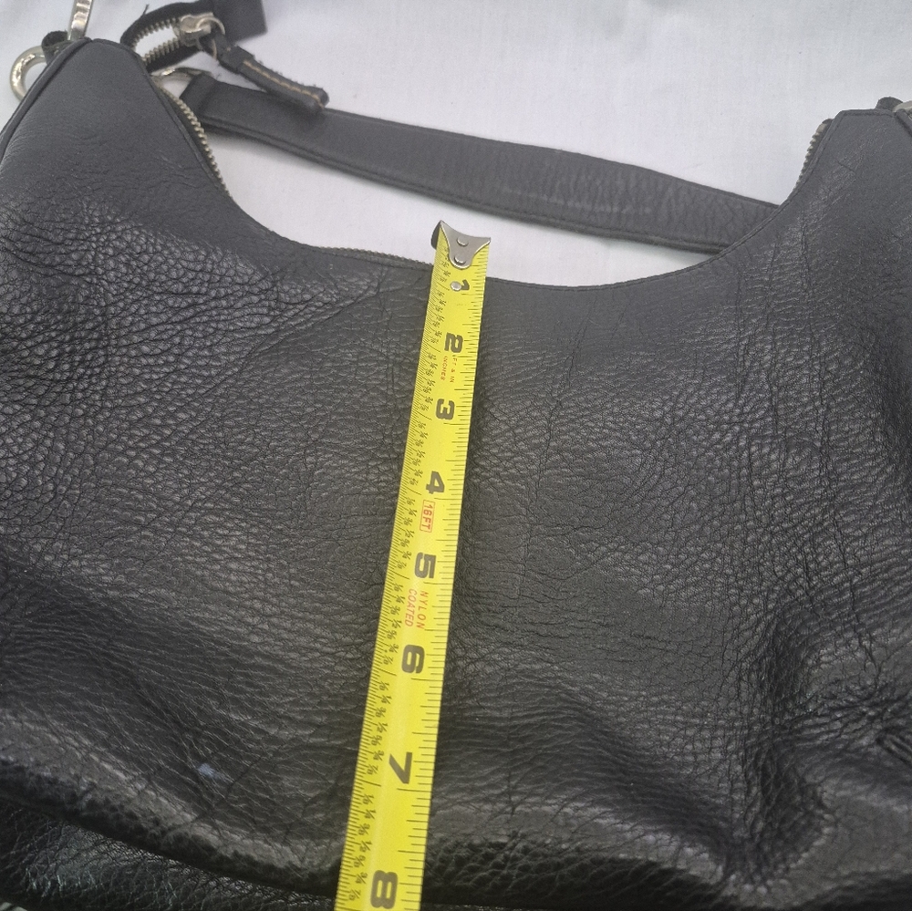 Preston AND York Black Leather Shoulder Bag with Silver‎ Hardware - Picture 8 of 10